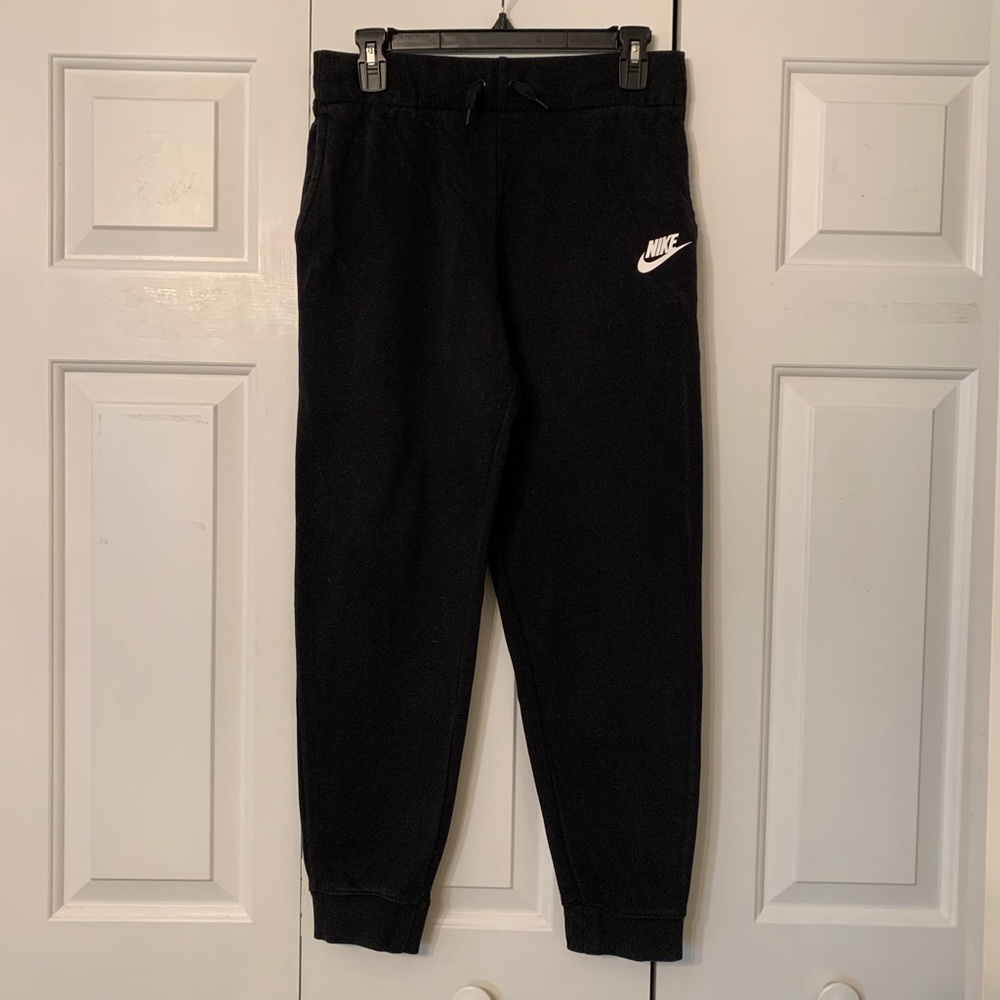Kid’s Nike Joggers Size XL